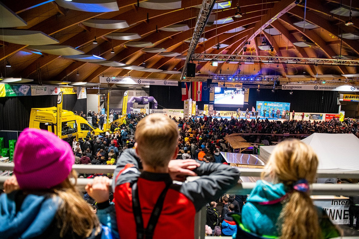 Exklusiver VIP-Bereich in der Galerie der Freistädter Messehalle